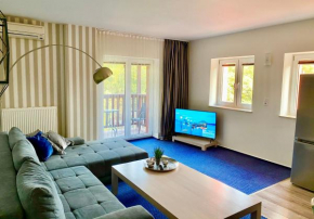 Northern Forest Apartment WiFi Netflix 3x Smart TV50' two extra large double beds ADULTS ONLY Słupsk